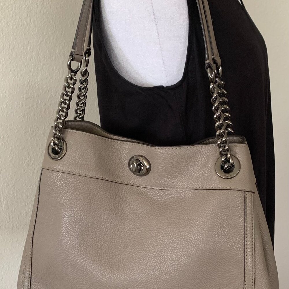 Coach Turnlock Edie Shoulder Bag β Taupe - Picture 15 of 16